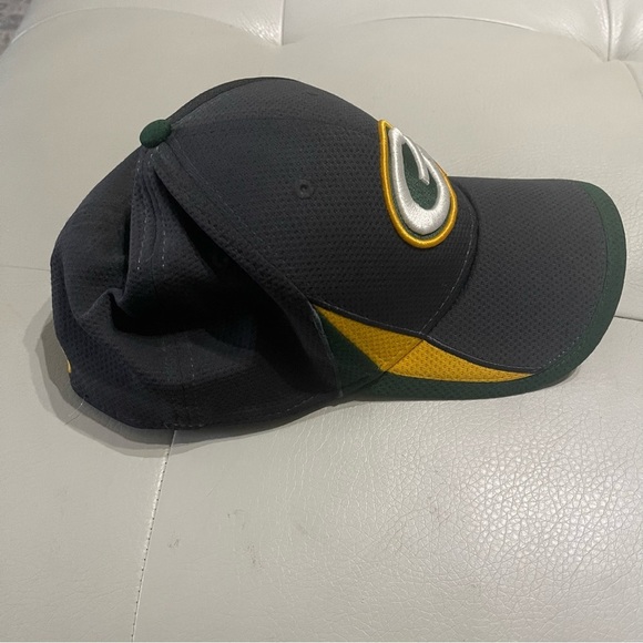 New Era bundle of Green Bay packers Green and Gray Hats Aaron Rodger size medium - Picture 8 of 13